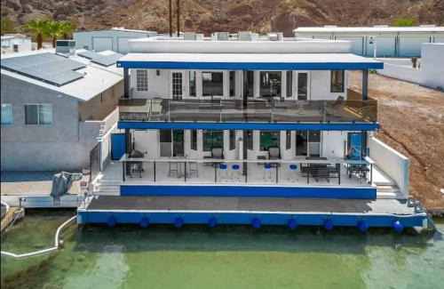 Cienega Springs Casa | Chateau Bleu, Canal front Stunner
