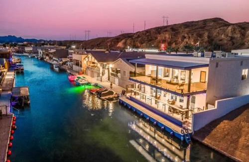 Cienega Springs Casa | Chateau Bleu, Canal front Stunner