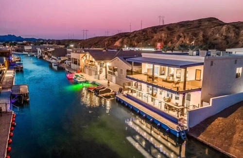 Cienega Springs Casa | Chateau Bleu, Canal front Stunner