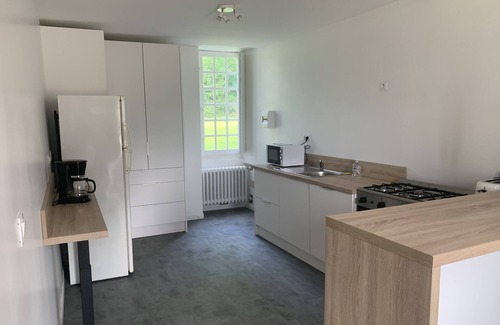 Becon-les-Granits Otro | Chateau de Famille - 30 Personnes