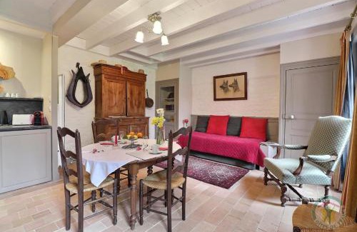 Saint-Meloir-des-Ondes Casa | Chateau de Lourdes