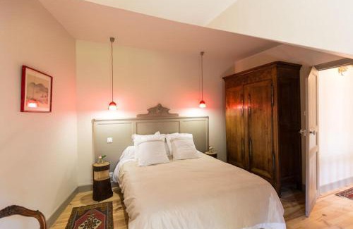 Saint-Meloir-des-Ondes Casa | Chateau de Lourdes