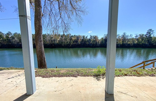 Pansey Apartamento | Chateau De Riviera Unit 2. Water front! Cozy Condo on the Chattahoochee River.