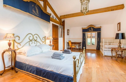 Bourbonne-les-Bains Otro | Chateau Beaucharm - Tres Habitaciones , Capacidad 8