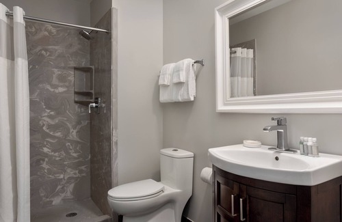 French Quarter Hotel | Chateau Hotel