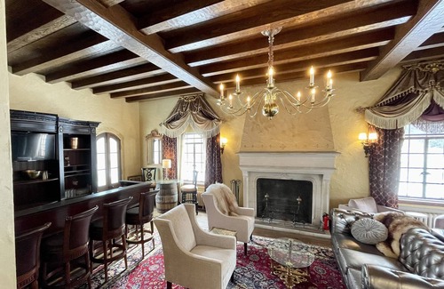 Mansfield Casa | **Chateau House Built in 1929**
