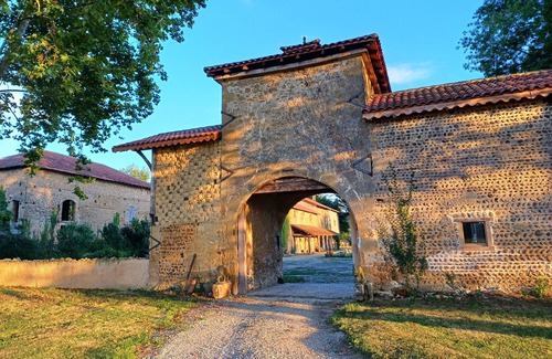 Sariac-Magnoac Casa | Chateau in sw France - Comfortable 6 Bedroom House