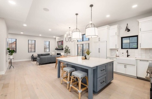 Merion Village Casa | Chateau in the Village - Luxury New Build 3BD/5BA