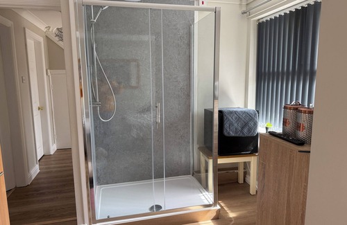 Liverpool Casa | Chateau Julie