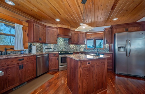 Laurel Lakes Casa | Chateau Laurel in Lake Lure: Private 5,000 Sq Ft Cabin in Blue Ridge Mountains!