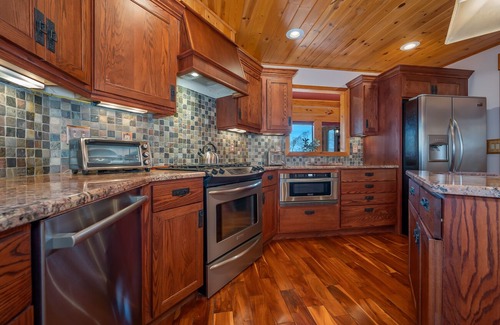 Laurel Lakes Casa | Chateau Laurel in Lake Lure: Private 5,000 Sq Ft Cabin in Blue Ridge Mountains!