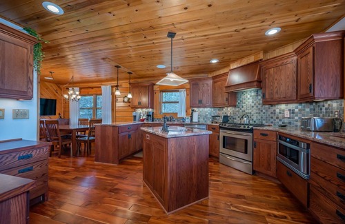 Laurel Lakes Casa | Chateau Laurel in Lake Lure: Private 5,000 Sq Ft Cabin in Blue Ridge Mountains!