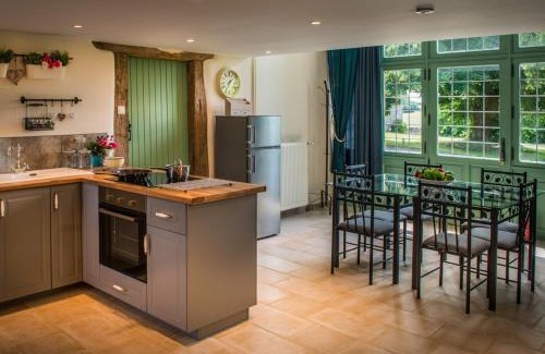 Saint-Hilaire-des-Loges Casa | Chateau Le Retail