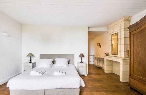 Targon Otro | Chateau Levet - Seis Habitaciones , Capacidad 12