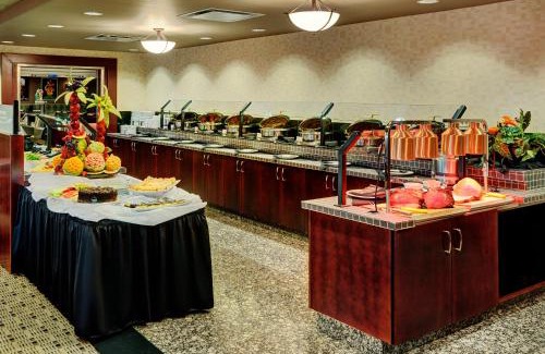 Northwest Edmonton Hotel | Chateau Nova Yellowhead