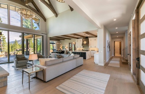 Ponderosa Palisades Casa | Chateau on Carson Range. Private Hot Tub, Golf & Exclusive Club Amenities!