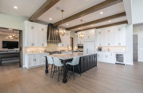 Ponderosa Palisades Casa | Chateau on Carson Range. Private Hot Tub, Golf & Exclusive Club Amenities!