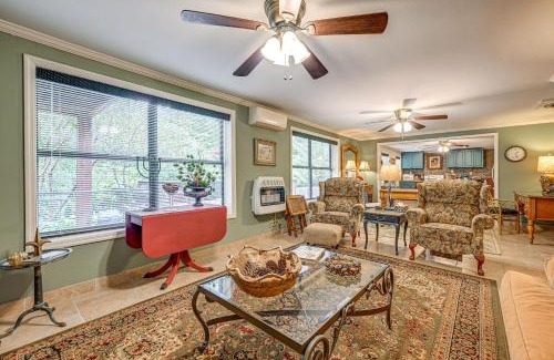 Hayesville Apartamento | Chateau on Compass Creek Quiet Hayesville Escape