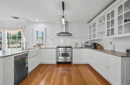 Aldinga Casa | Chateau On Vines - Aldinga - C21 SouthCoast Holidays