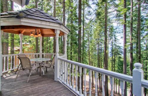 Yosemite West Casa | Chateau Royal West