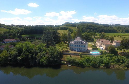Flaujagues Casa | Castillo con piscina infinita en la Dordoña