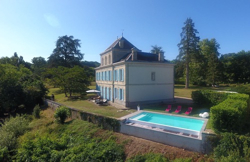 Flaujagues Casa | Castillo con piscina infinita en la Dordoña