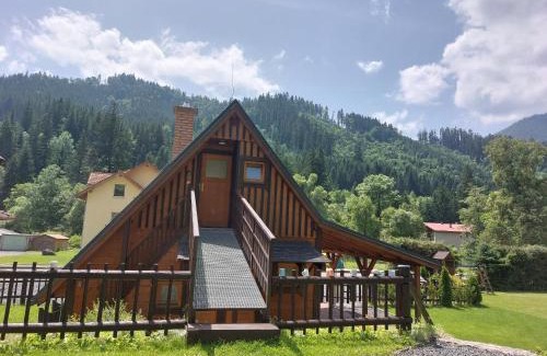 Maluzina Otro | Chatka pod jaskyňou