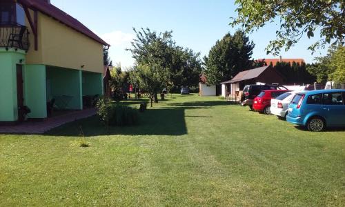 Velky Meder Otro | Chatky a apartmány Pod starým orechom - camp