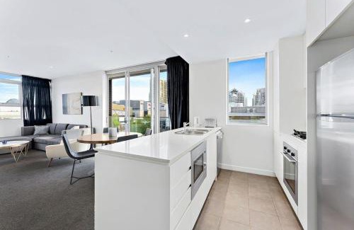 Chatswood CBD Apartamento | Chatswood CBD 2BR l Balcony l Parking l Office