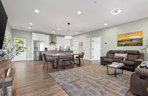 Rossville Apartamento | Chatt Vistas-2bd2ba-Views of Lookout-Patio-5min2TN-Sleeps6+
