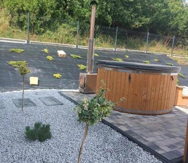Rycerka Gorna Villa | Chaty Baribala- Domki w Górach z Balią z Jacuzzi Sól
