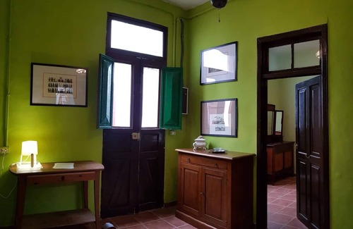 Chio Cama Y Desayuno | Suite Che Guevara - I Miti -Tenerife Sud - Chio