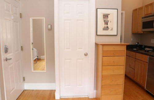 Columbus Apartamento | Cheap, Furnished Studio in Downtown Boston #7