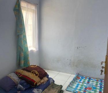 Garut Apartamento | Cheap Homestay No A33
