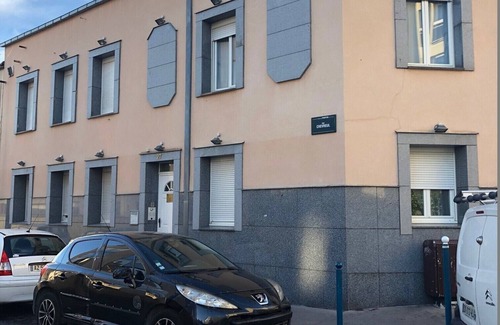 Pantin Apartamento | Barato Paris. Apartamento nuevo en casa de pueblo cerca del centro.