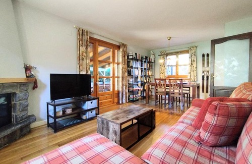 Linsoles Apartamento | CHECK-IN CASAS Cumbre de Benasque