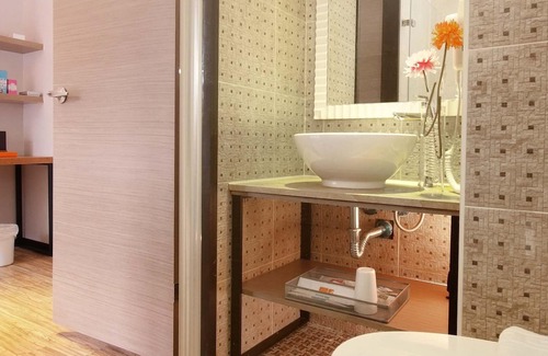 Datong Hotel | CHECK inn Express Taipei Station