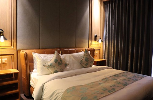 Chamkar Mon Hotel | CHECK inn Phnom Penh BKK 1