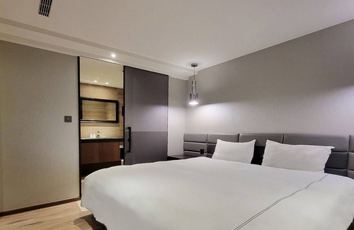 North District Hotel | CHECK inn Taichung Wenxin Zhongqing