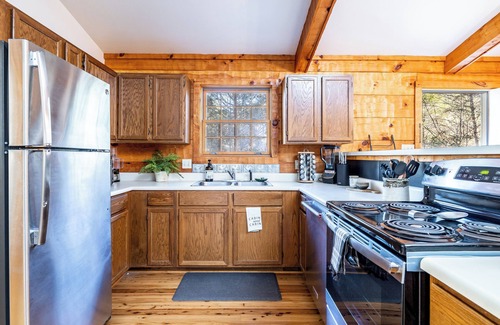 Townsend Cabina | Check out Mossy Fern!! A Cozy Cabin in the Woods in Townsend, TN.