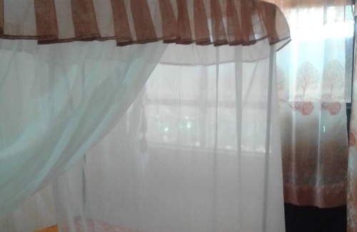 Isinya Cama Y Desayuno | Check Point Guest House