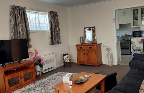 Halswell Casa | Checketts Bungalow in Halswell