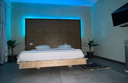 Kireka Hotel | Checkmate Bar & Suites