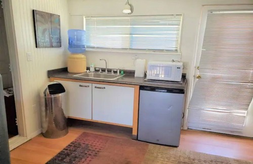 Townsite Cabaña | Cheerful,1 bd home + pool, SCUBA equip, walk to beach