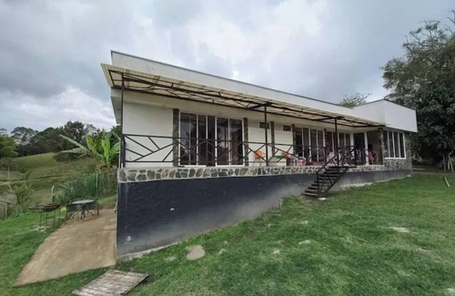 Circasia Cabaña | Cheerful 1 bedroom apt in the coffee heartland