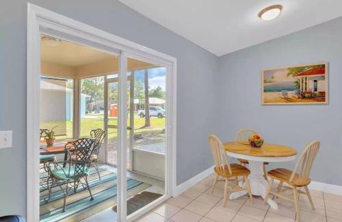 Sebastian Highlands Casa | Cheerful 2 bedroom that is close to the water
