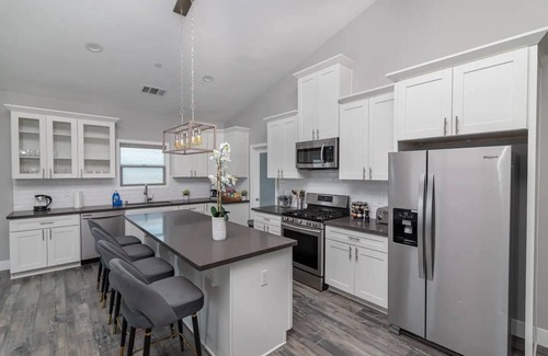 Citrus Heights Casa | Cheerful 3 bed rooms with pool