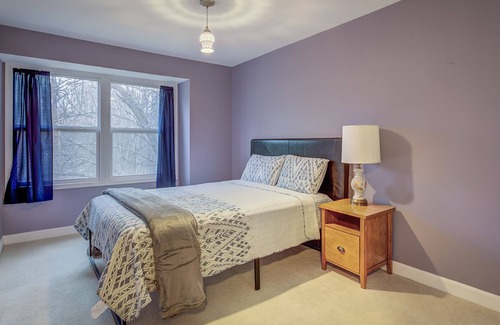 Lake Ridge Casa | Cheerful 3 bedroom 2.5 bath king bed