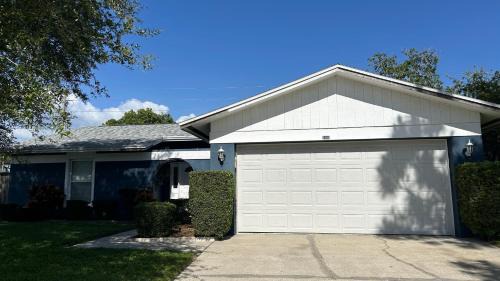 Clearwater Casa | Cheerful 3 Bedroom Home mins from Clearwater Beach