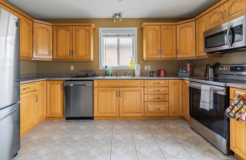 Windsor Casa | Cheerful 3 bedroom house in Downtown Windsor